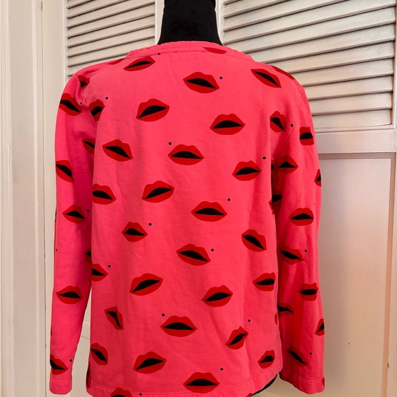 Graphic Lips French Terry Top - Picture 3 of 6